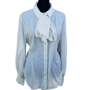 Riley & Rae Tie Long Sleeves Blouse Women's.  Size Medium. New With Tags.